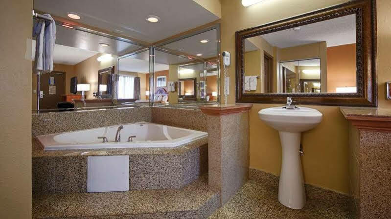 Red Roof Inn Morton Grove Exterior photo